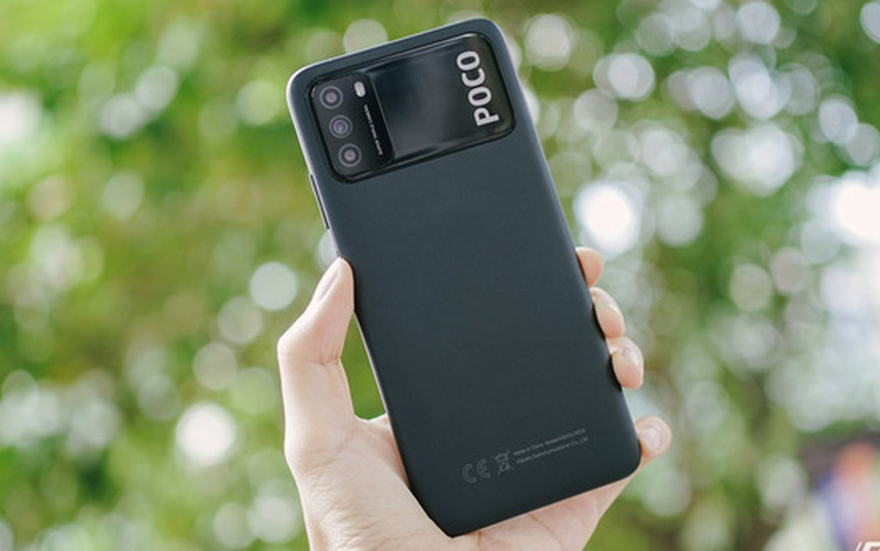 Trên tay POCO M3: Chỉ hơn 3 triệu đồng đã có mặt lưng giả da, loa kép, camera 48MP, pin khủng 6000mAh